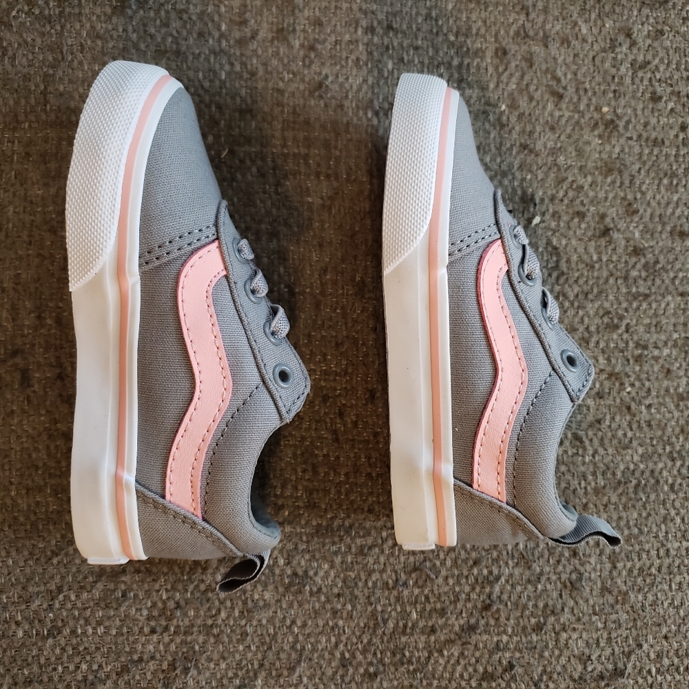 Van's Toddler Size 6
